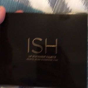 Ish lip statement palette BNIB